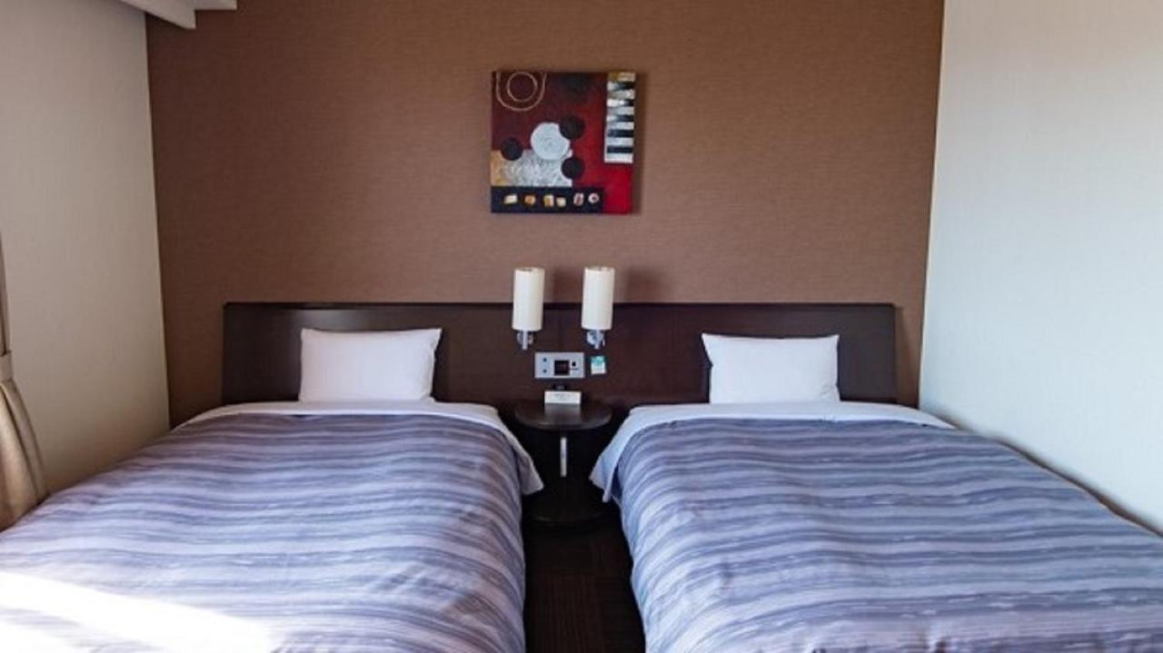 Hotel Route-Inn Nobeoka Ekimae Екстер'єр фото