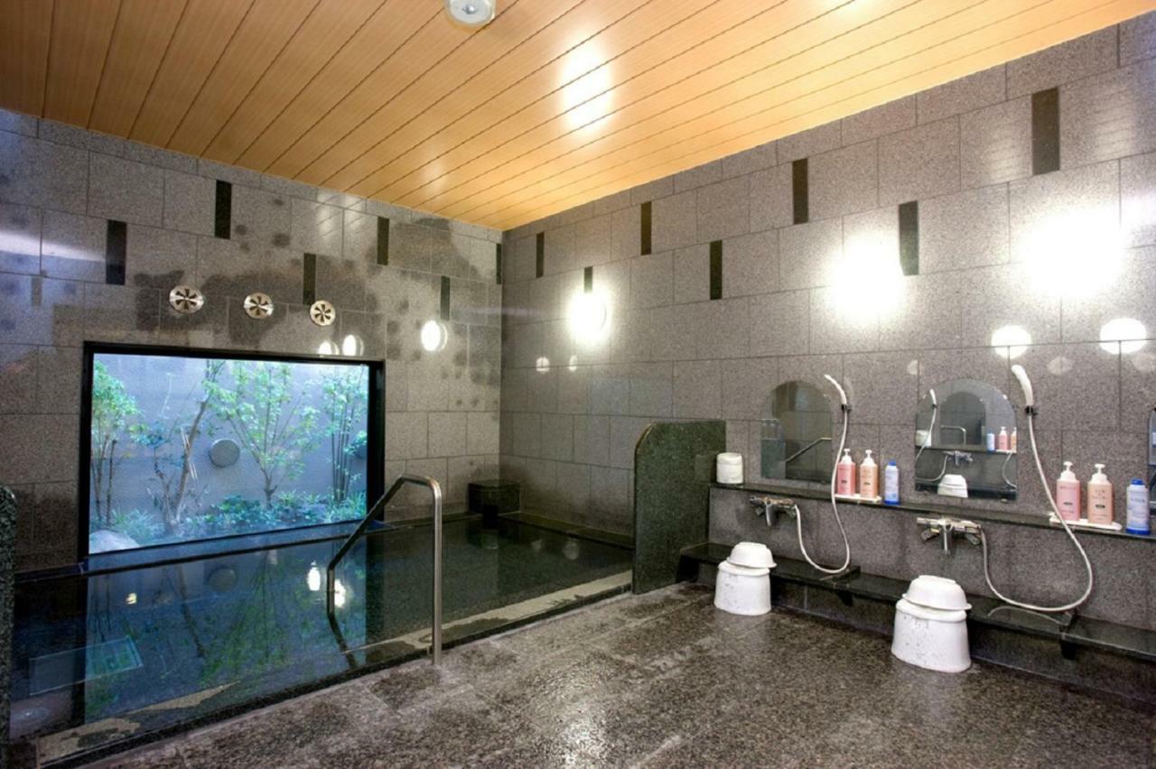 Hotel Route-Inn Nobeoka Ekimae Екстер'єр фото